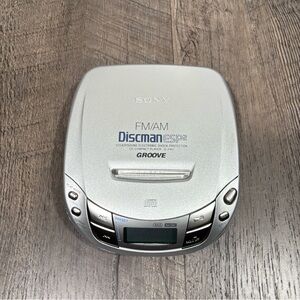 SONY Df411 Discman Portable CD Player with AM/FM Tuner